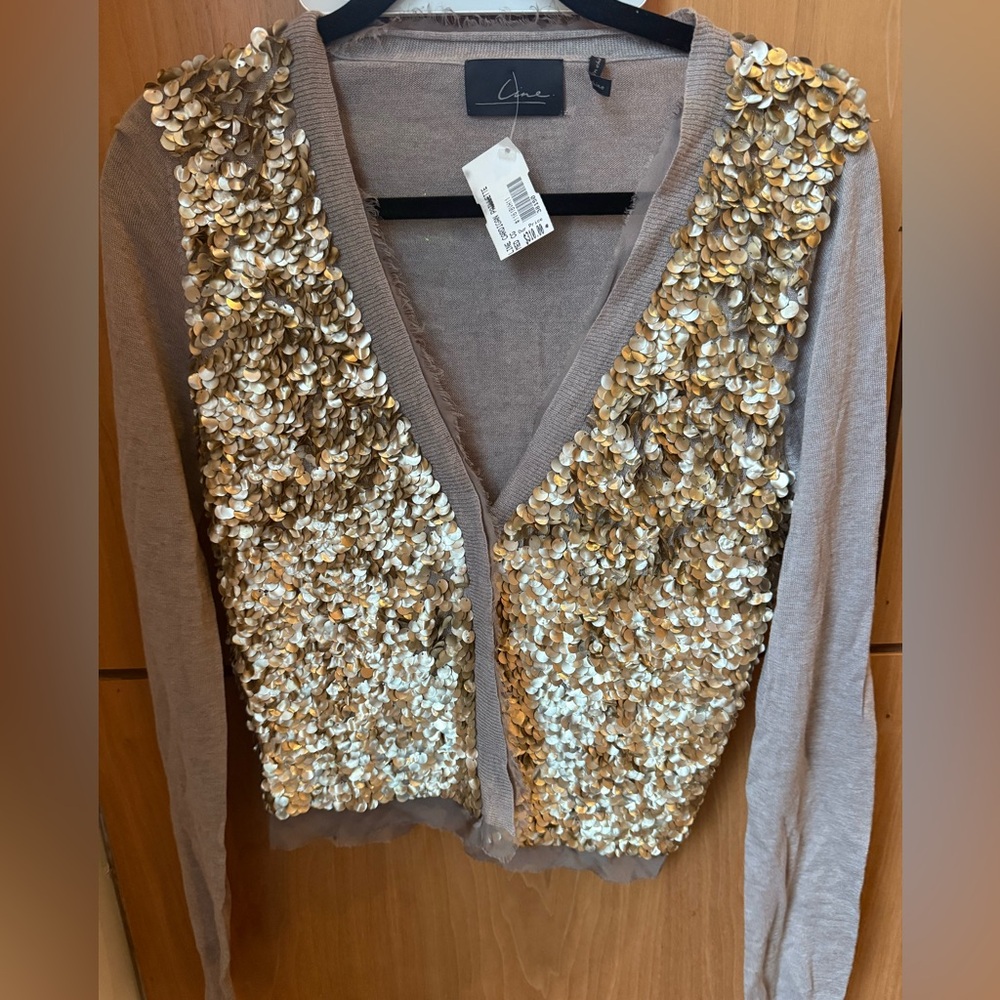 NWT Gold & Greige Sequin Line Cardigan in Women’s Size Small